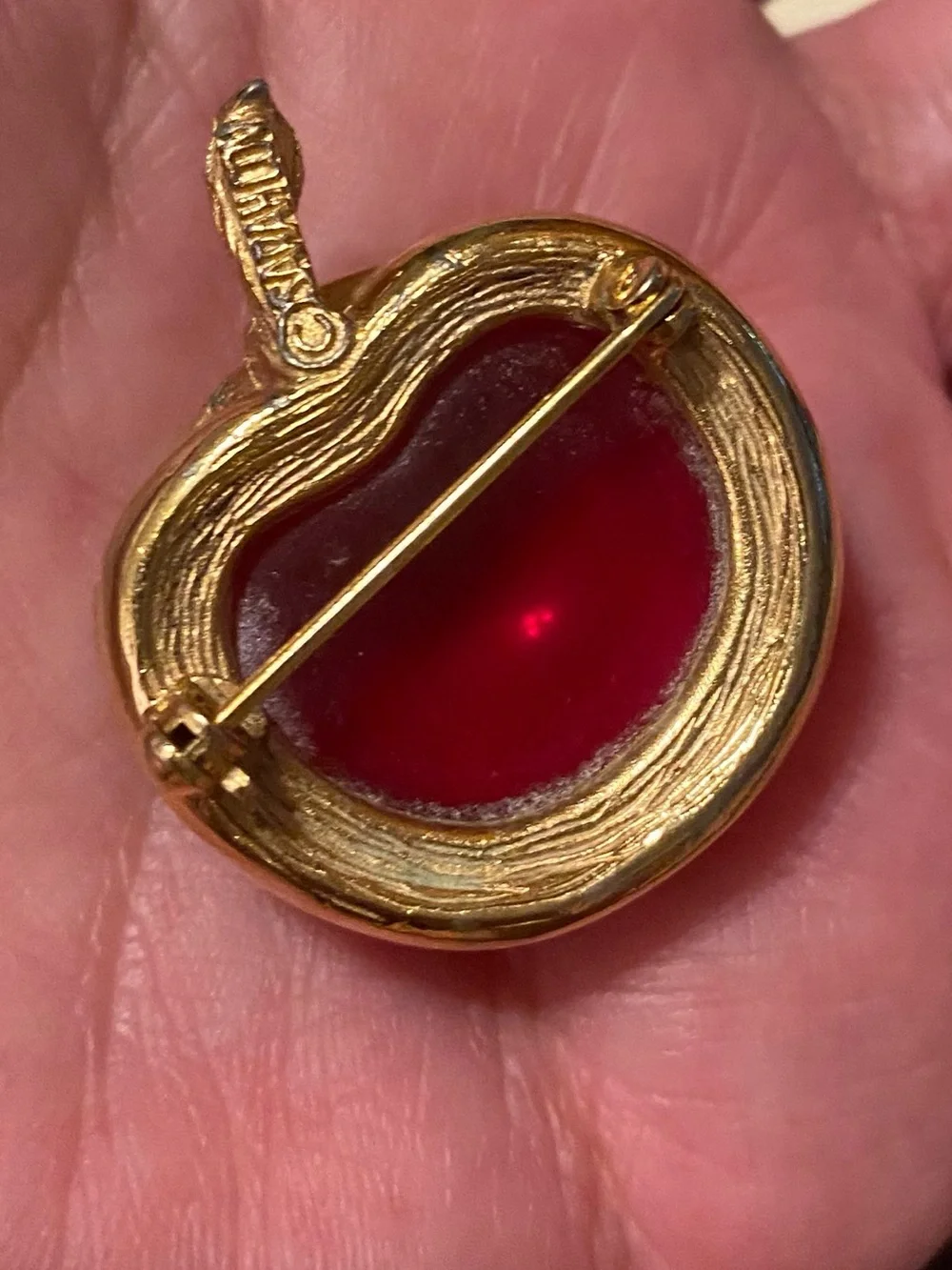Coquette Grandmacore 70s Sarah Coventry Red Lucite Jelly Belly Apple Brooch Pin